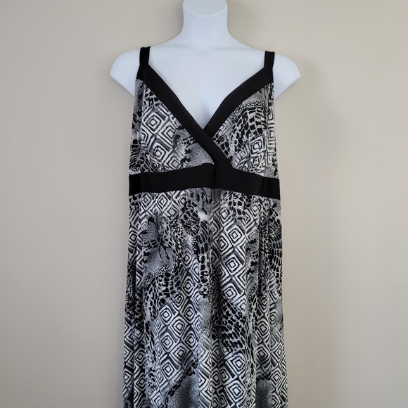 Vintage JBS Ltd. Size 24W Black & White Surplice V-Neck Self-Tie Maxi Dress NWT - Picture 6 of 6